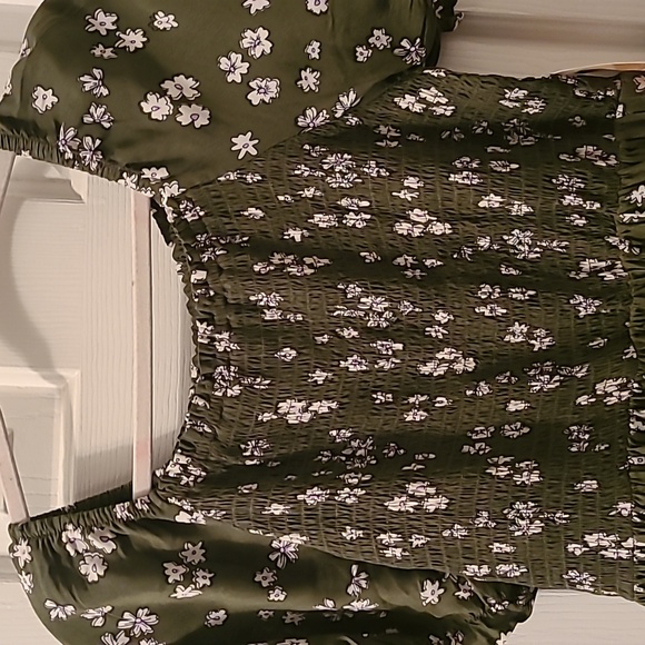 THEREABOUTS GIRLS PLUS GREEN & WHITE FLORAL SMOCKING DRESS SIZE 2XL 20.5P PLUS - Picture 3 of 16